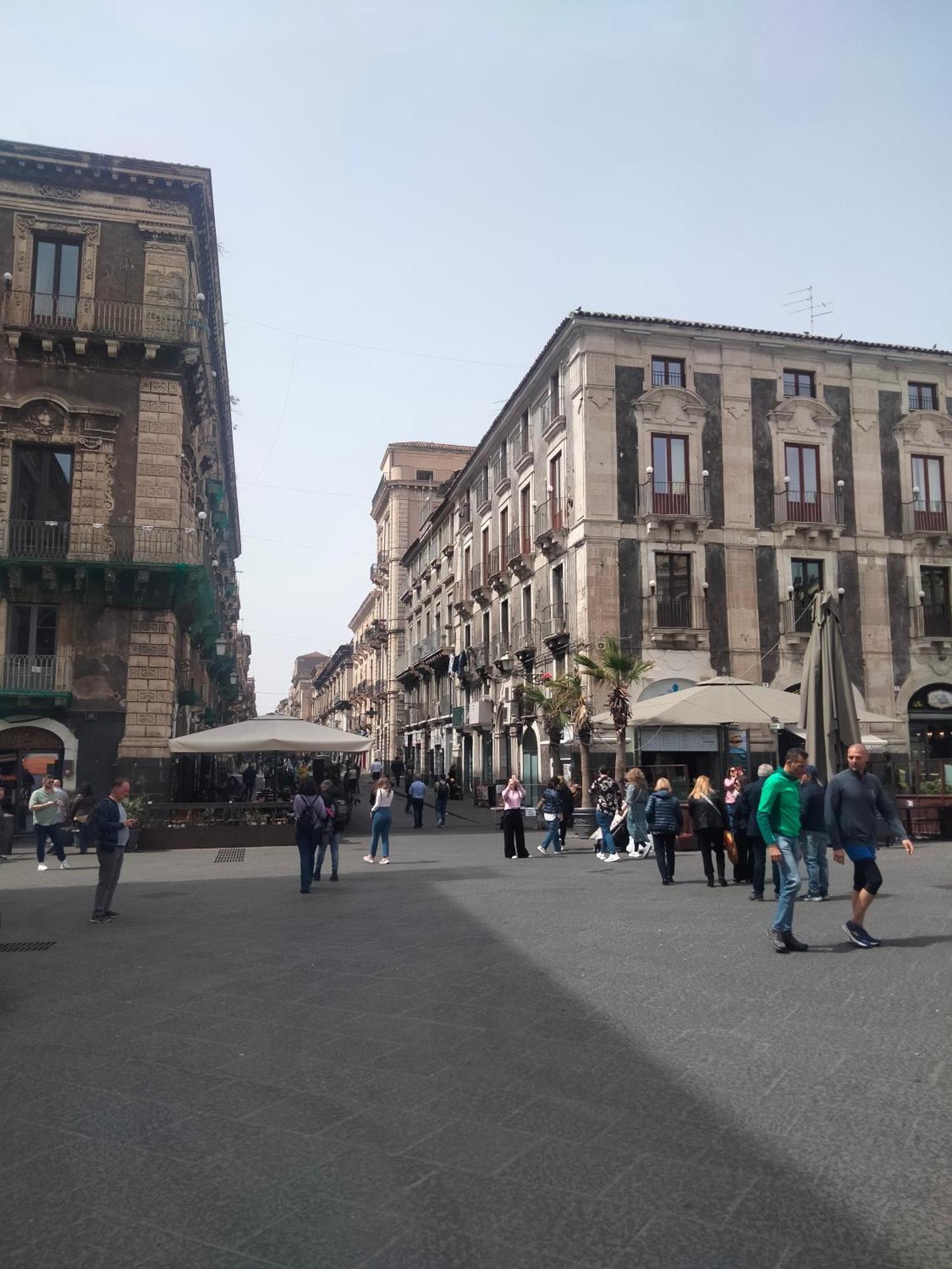 Etna Timeo Central Apartment In Baroque Building Catânia Exterior foto